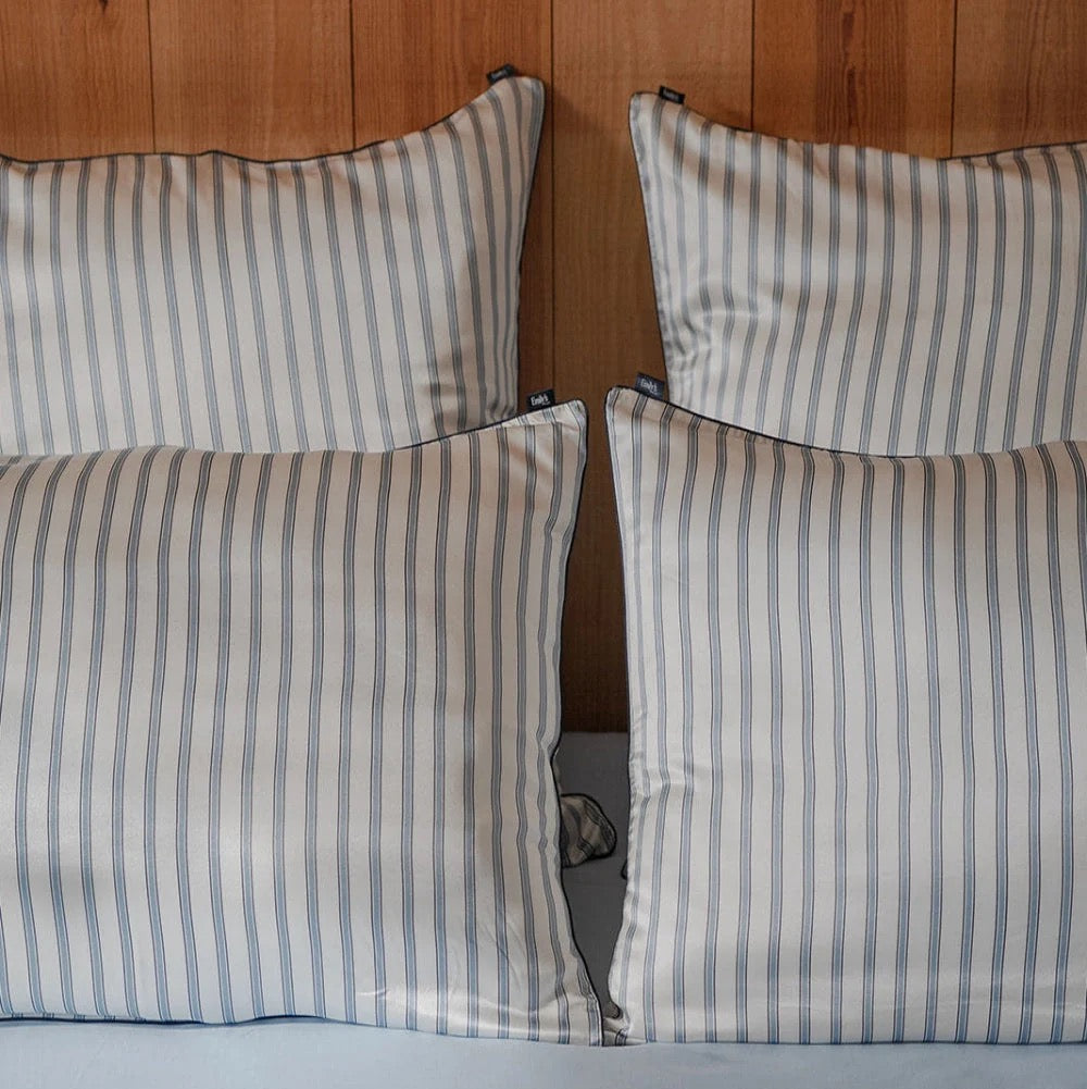 Taie d'oreiller 100% pure soie de mûrier - motif rayures fines bleues