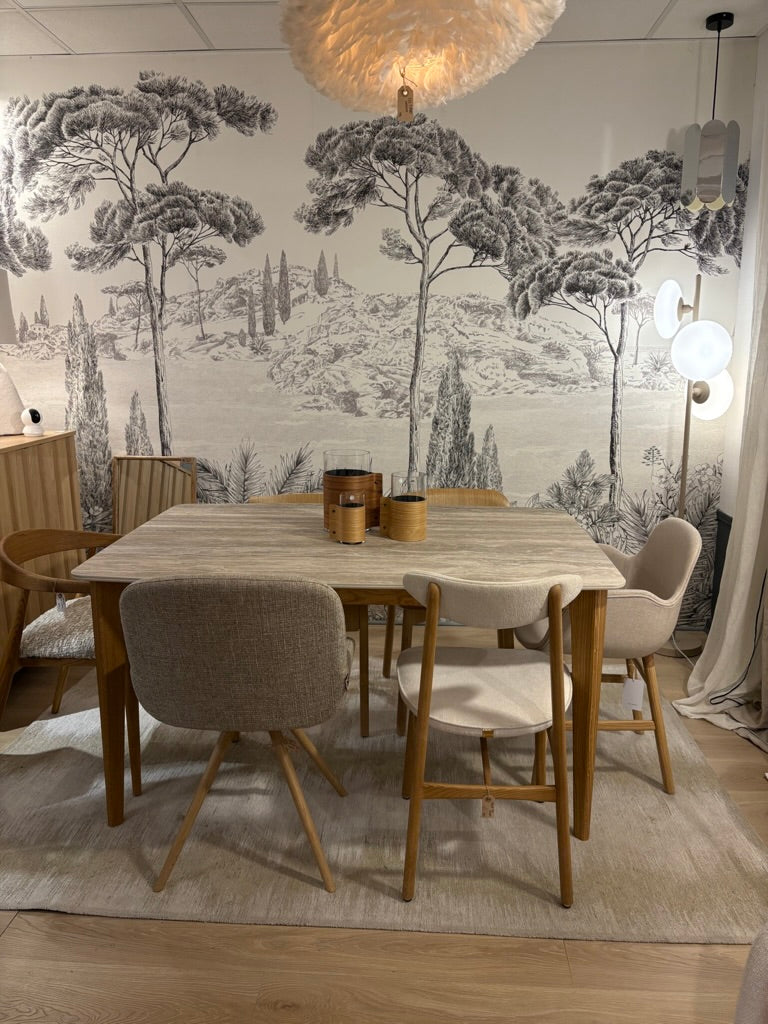 EXPO: Table dinatoire en céramique avec une rallonge