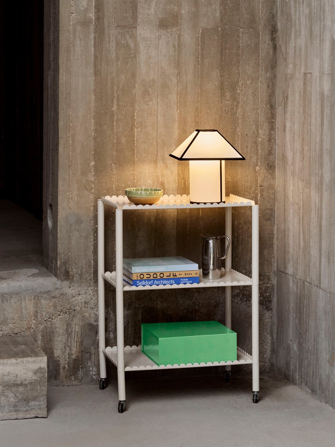Lampe de table Ava Pyramid 290 - HAY