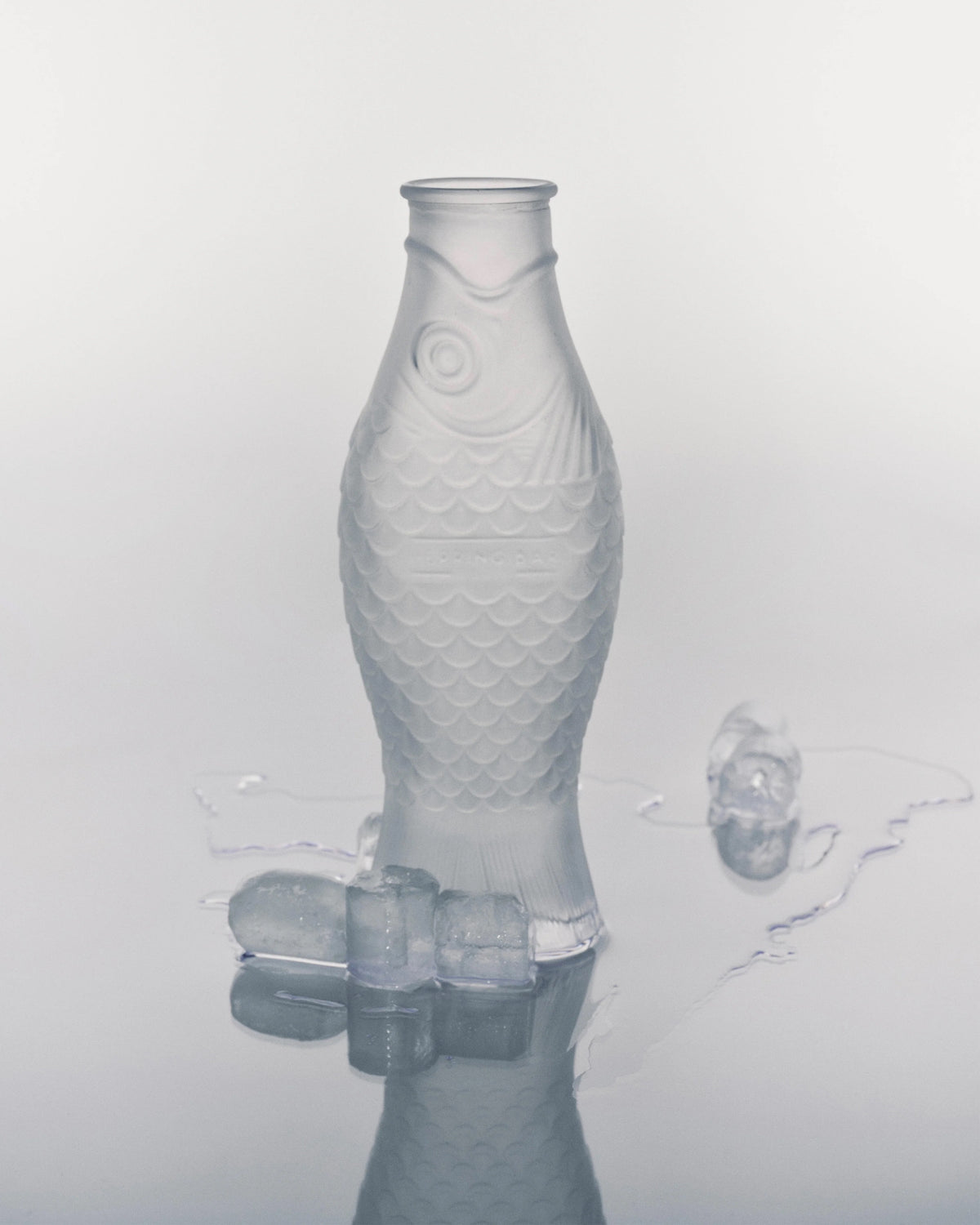 Carafe frosted blanc Fish & Fish